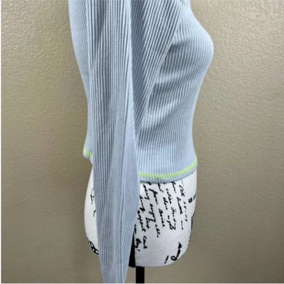 Wild Fable women top blue long sleeve crop top - Picture 5 of 9